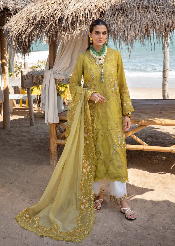 Saira Shakira Lawn '25 - Samara A